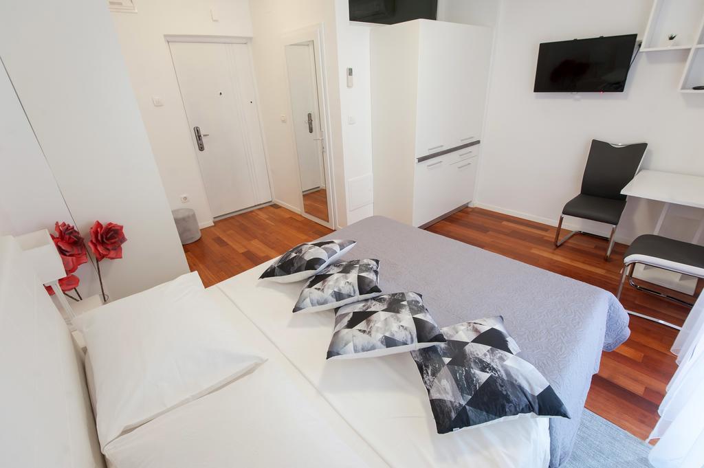 Mare Apartment *